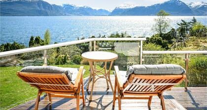 5 bedroom beach front home in Lavik