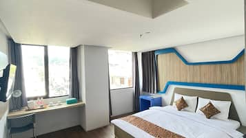 Chambre Deluxe, 1 trÚs grand lit, en bord de piscine | Décoration personnalisée, Wi-Fi gratuit, draps fournis