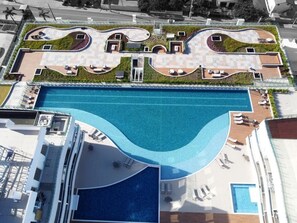Innenpool, Außenpool