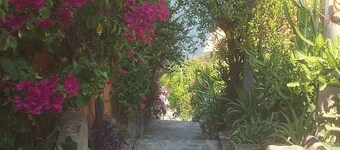 Zi Casa overlooking the beaches and bay