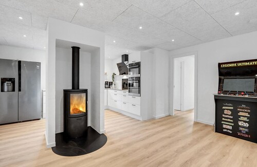 Cozy home in Ulfborg with sauna