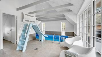 Piscine couverte