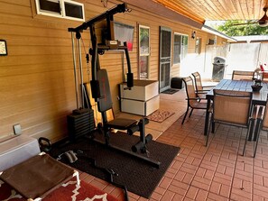 Outdoor dining - Quiet 2-Acre Country Escape Near Sedona (WSR II) (Cornville)