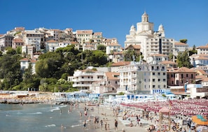 Beach - Cozy apartment in Imperia (Imperia)