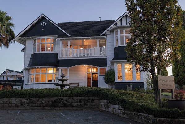Front of property - Cedar House (Gisborne)