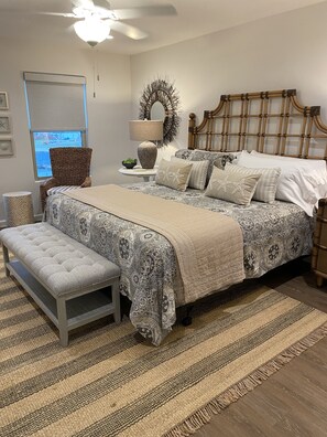 3 bedrooms, in-room safe, free WiFi, bed sheets