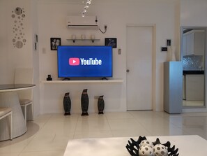 Interior - Kandi Towers 1&2 Luxurious Penthouse Suite (1 BR) (Angeles)