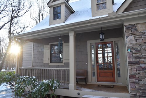 Big Canoe Mountain Home Near Golf, Lakes & Hiking Trails