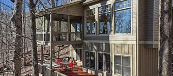 Big Canoe Mountain Cabin Near Golf, Lakes, Beaches, pools & Hiking Trails