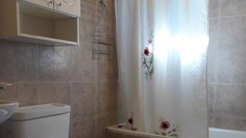 Kombination af bruser/badekar, bidet