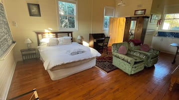 1 chambre, fer et planche Ă repasser, Wi-Fi gratuit, draps fournis