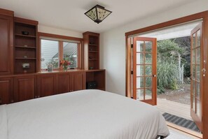 3 Schlafzimmer, Schreibtisch, Bügeleisen/Bügelbrett, kostenloses WLAN