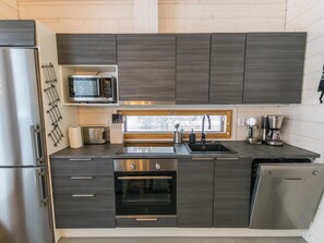 Fridge, microwave, dishwasher, cookware/dishes/utensils