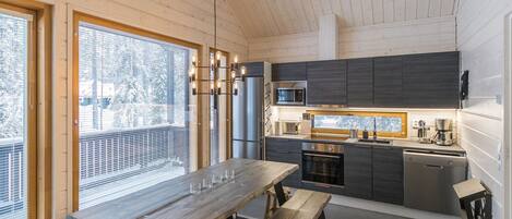 Réfrigérateur, micro-ondes, lave-vaisselle