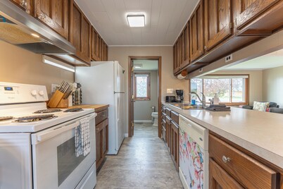 Vacation UniquEly home in town, with patio