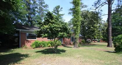 3 bedroom 2 bath brick house