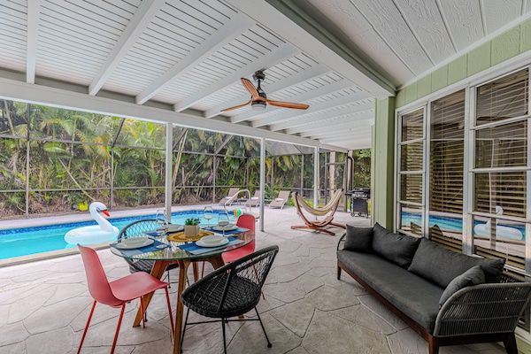 Spring Break Alert! Open March 2-12. Private 85F pool & 10 min to beach!