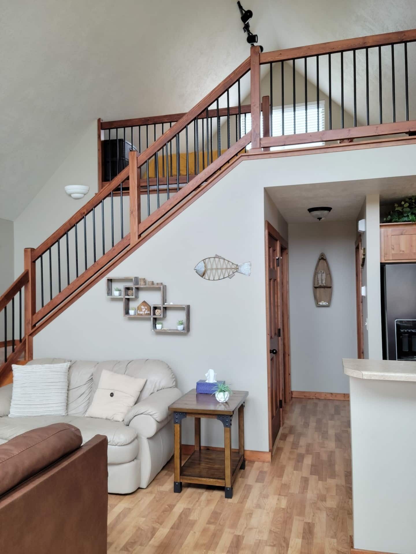 TV connectée, lecteur de DVD, livres