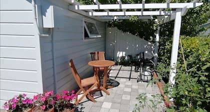 Cute and private self Contained Cottage
