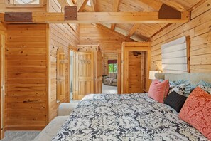 3 Schlafzimmer, Schreibtisch, Bügeleisen/Bügelbrett, kostenloses WLAN