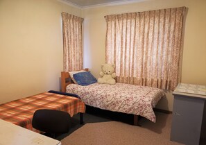 1 soverom, skrivebord, wi-fi og sengetøy