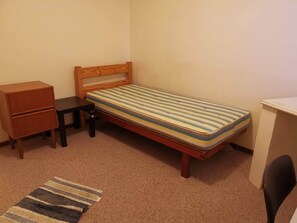 1 soverom, skrivebord, wi-fi og sengetøy