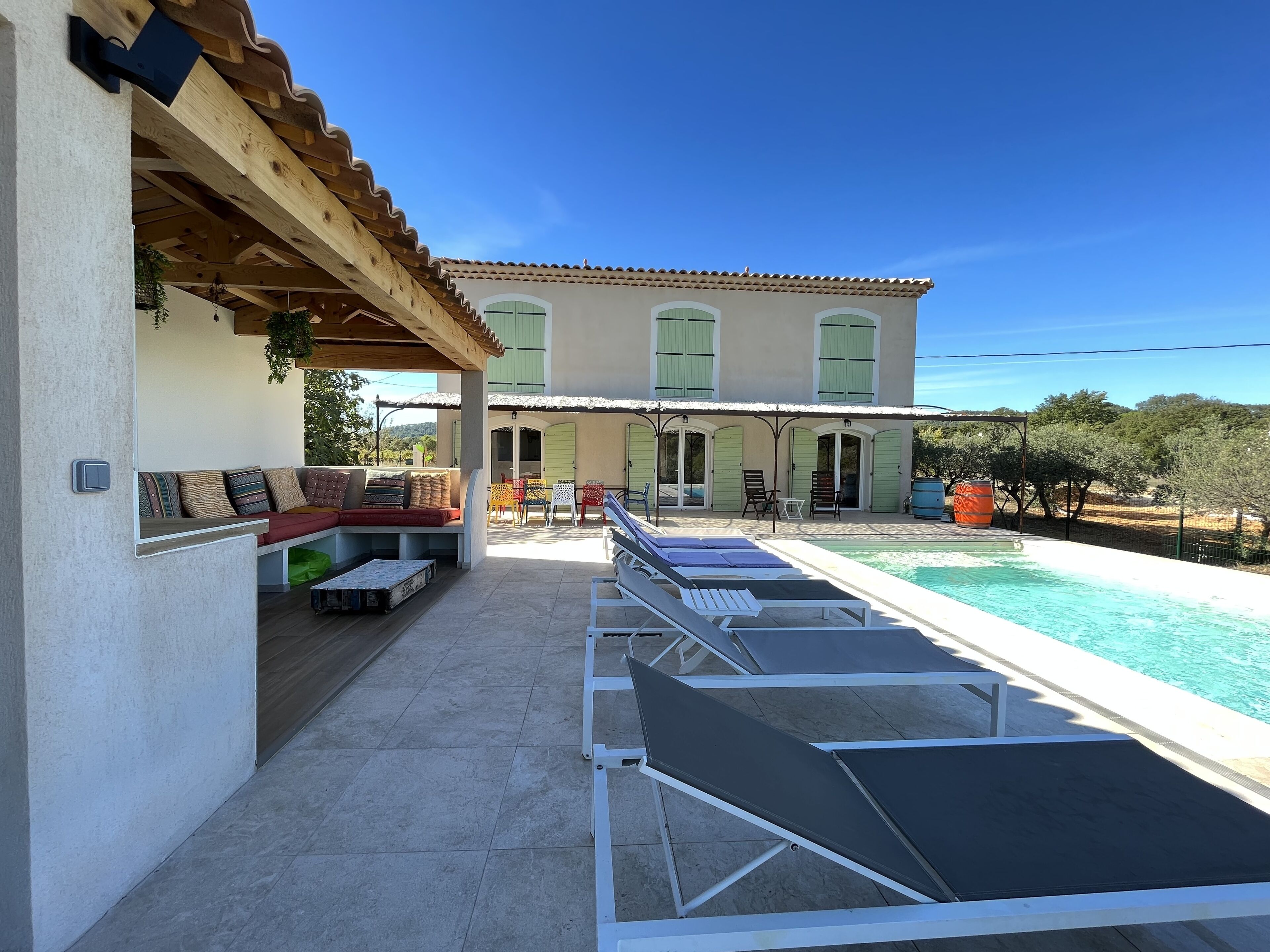 Piscine extérieure, piscine chauffée