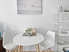 Dining - Top Spot on Macrossan, Port Douglas 100m to Beach (Port Douglas)