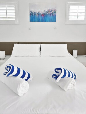 1 chambre, fer et planche à repasser, Wi-Fi gratuit, draps fournis