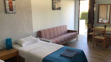 1 bedroom, iron/ironing board, free WiFi, bed sheets