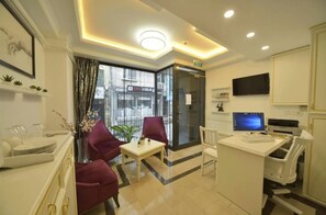 Room, 1 Bedroom, Balcony | Business center
