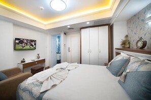 Room, 1 Bedroom, Refrigerator - Lika Hotel - Comfortable Double Room in Istanbul (Istanbul)