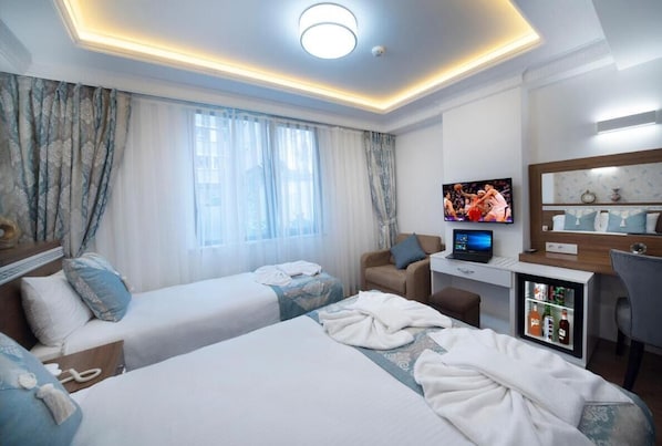 Room, 1 Bedroom, Microwave