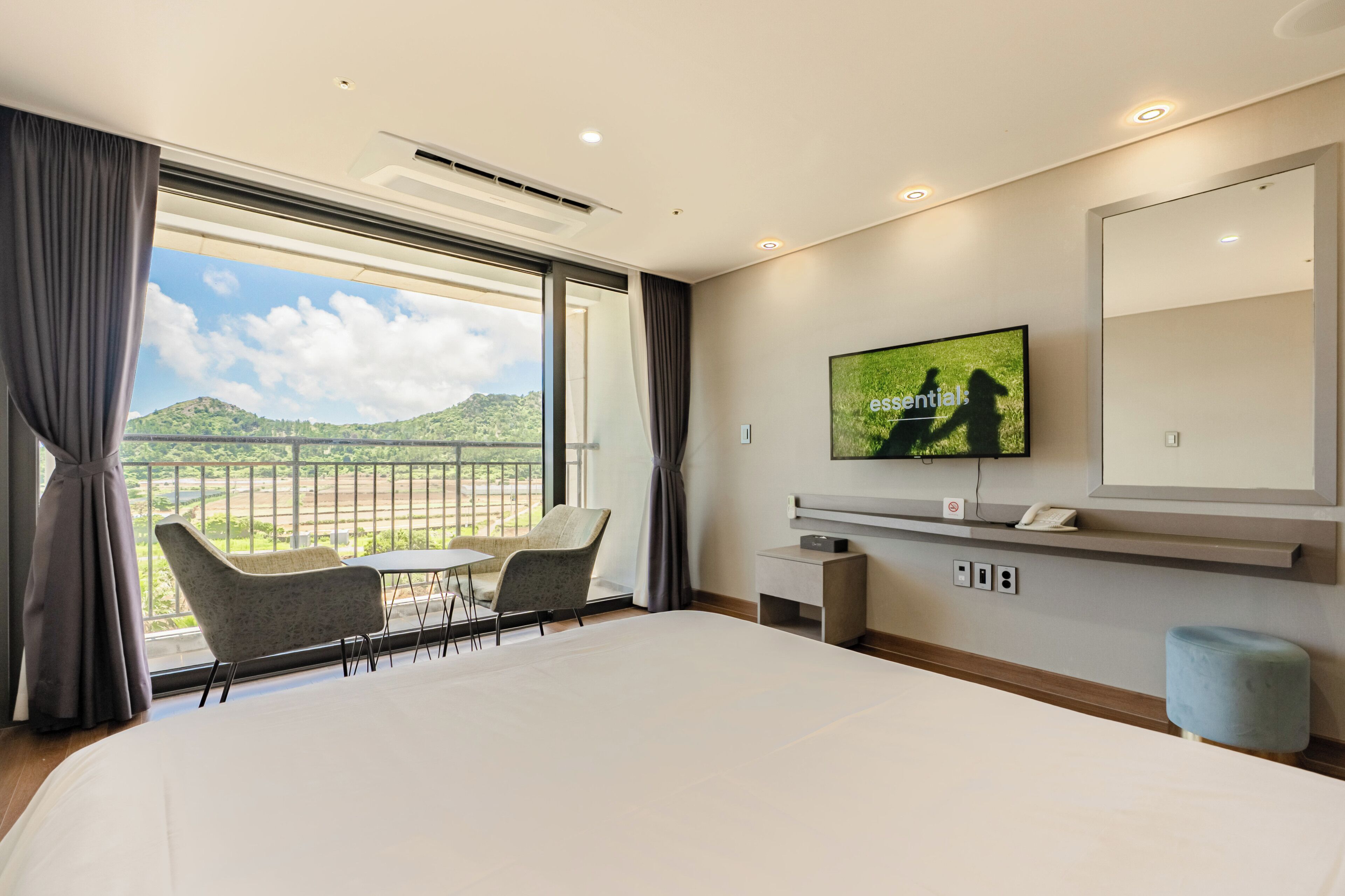 Deluxe Double Room | Premium bedding, desk, blackout drapes, WiFi (free)