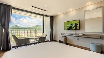 Deluxe Double Room | Premium bedding, desk, blackout drapes, WiFi (free)