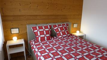 Apartment, 1 Bedroom, Smoking, Balcony | 2 bedrooms