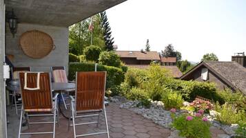 Apartment, 1 Bedroom, Patio | Outdoor dining