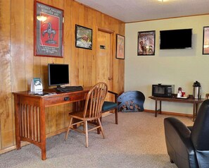 Business center - Rodeway Inn Cody (Cody)