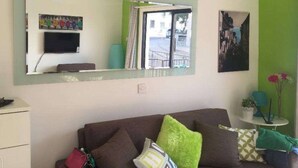 Living room - Great Location Furnished Studio In Ayia Napa (Limassol)