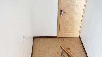 Apartment, 3 Bedrooms, Balcony | Floor plan