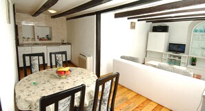 Dining - A4 Apartment for Four (Dubrovnik)