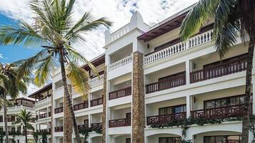 Room, 1 Bedroom, Accessible, Smoking | View from property