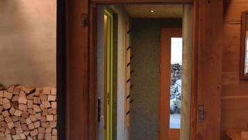 Apartment, 2 Bedrooms, Accessible, Patio | Hallway