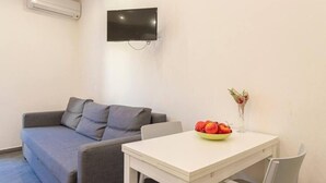 Unclassified image, 5 of 12, button - Maremio B, Nice Place and Price (Cefalù)