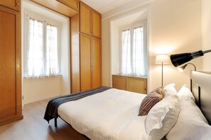 Apartment, 2 Schlafzimmer | 2 Schlafzimmer, Reisekinderbett, Bettwäsche