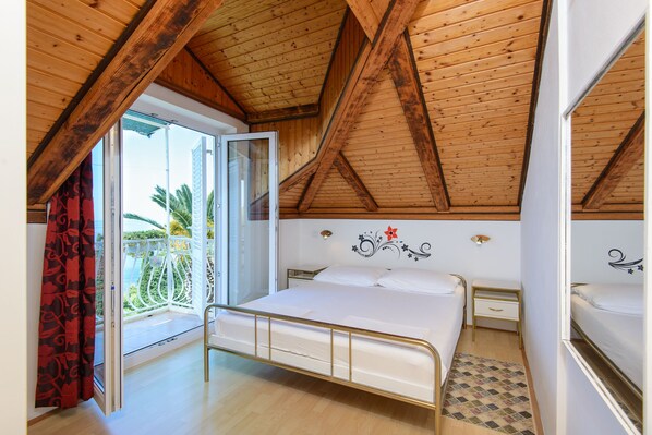 Apartment, 2 Schlafzimmer, Raucher, Balkon | 2 Schlafzimmer