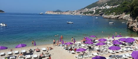 Apartment, 2 Bedrooms, Smoking, Balcony | Beach