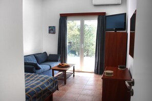 Villa, 4 habitaciones, fumadores, balcón | 4 dormitorios