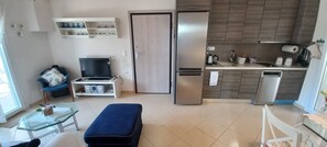 Apartment, 2 Bedrooms, Accessible, Balcony | Interior - Palm Garden Apartment (Sithonia)
