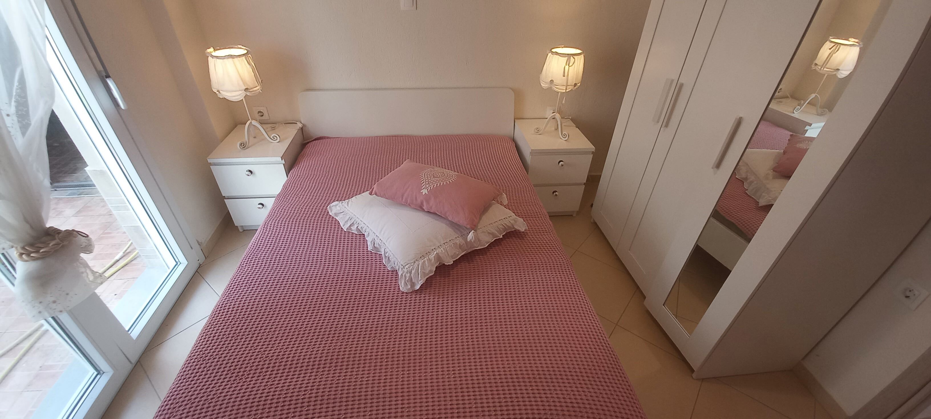 2 bedrooms